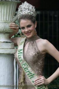 ALEXANDRA-BRAUN miss earth 2006