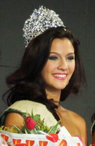 Jamie Herrell Miss Earth 2014